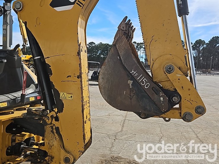 2016-caterpillar-420f2-it-image-22