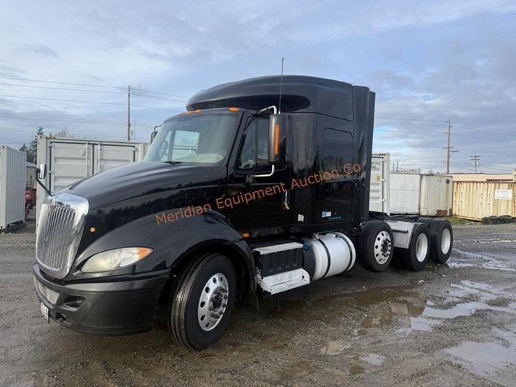 2017-international-prostar-image-2