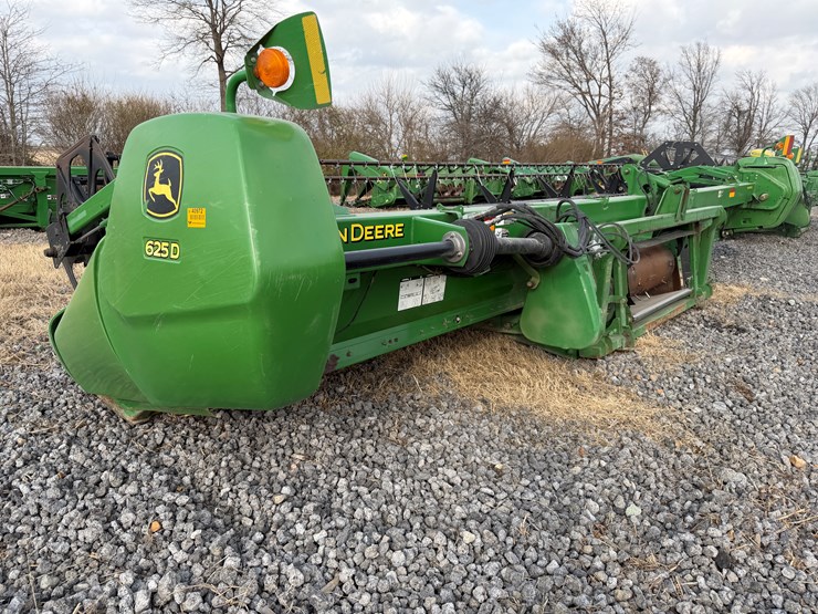john-deere-625d-image-1