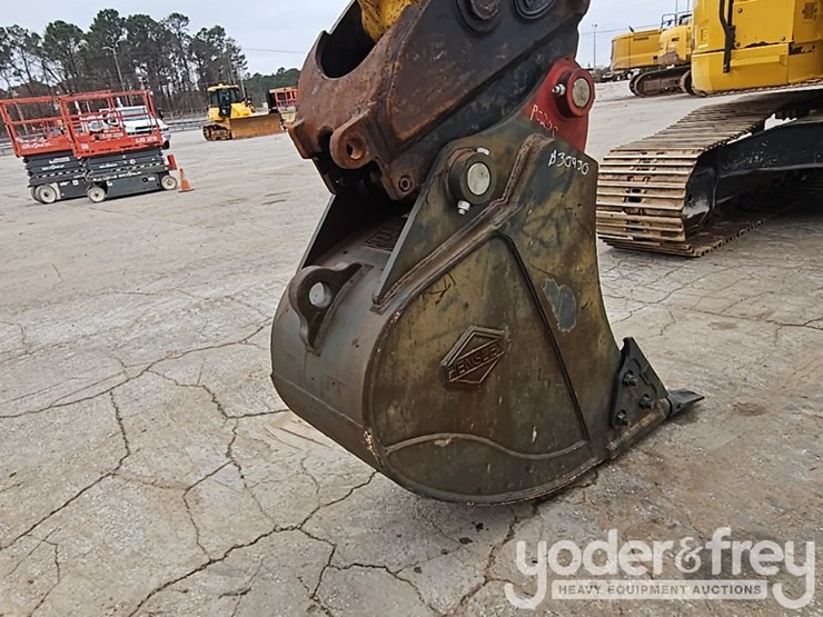 2019-komatsu-pc228us-lc-image-13