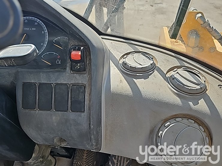 2018-volvo-l70h-image-47