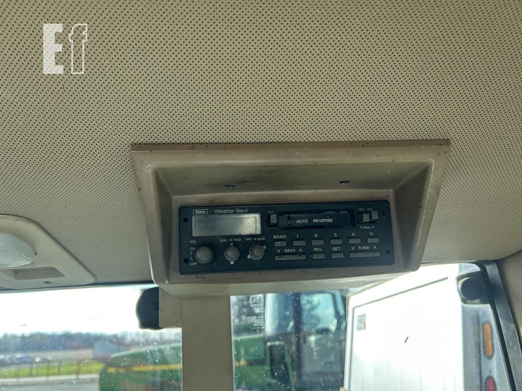 john-deere-6300-image-12