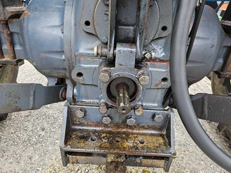 1995-ford-6610-image-13