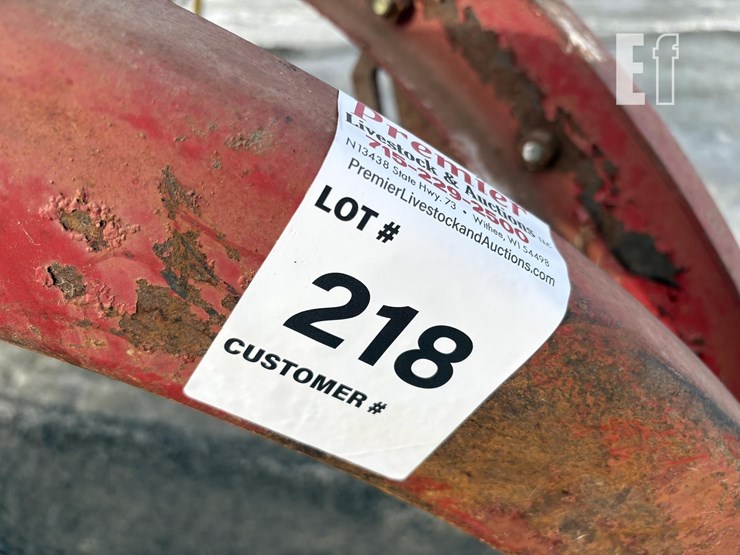 new-holland-256-image-6