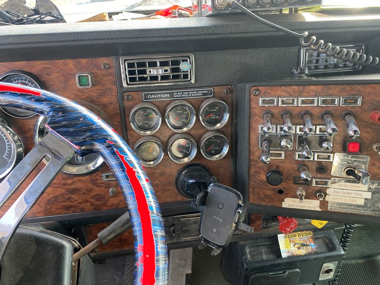 1999-kenworth-t800-image-40