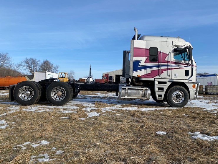 2003-freightliner-argosy-image-4