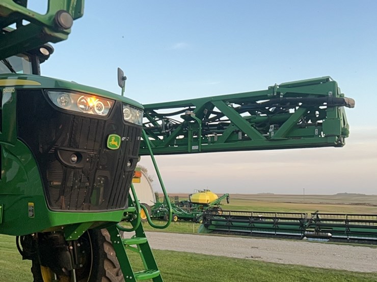 2014-john-deere-r4030-image-161