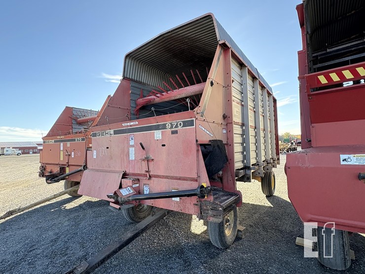 gehl-970-image-1