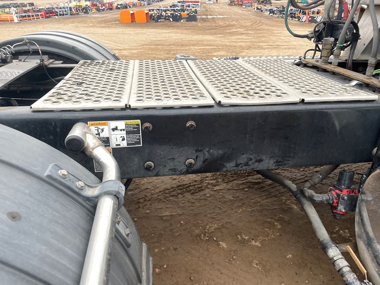 2019-kenworth-t880-image-25