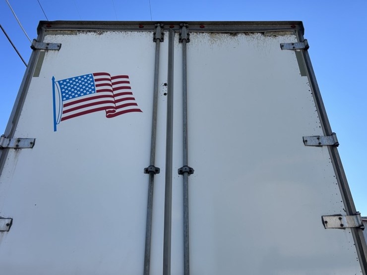 2014-utility-53'-image-29