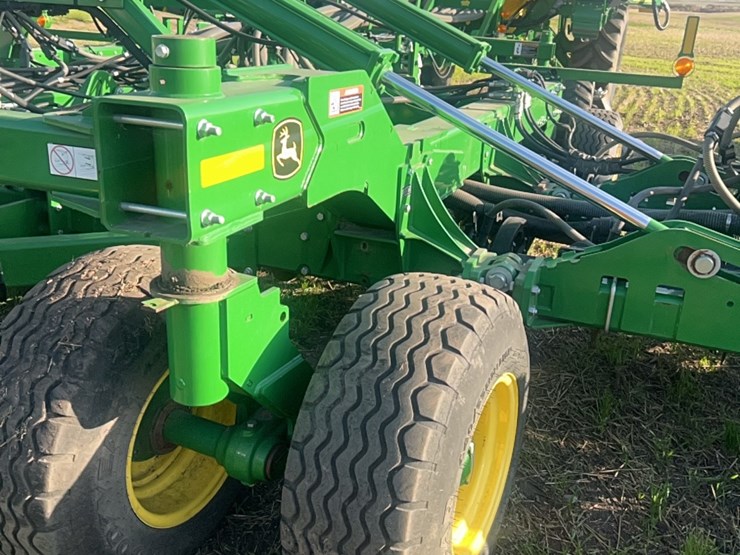 2018-john-deere-1910-image-77