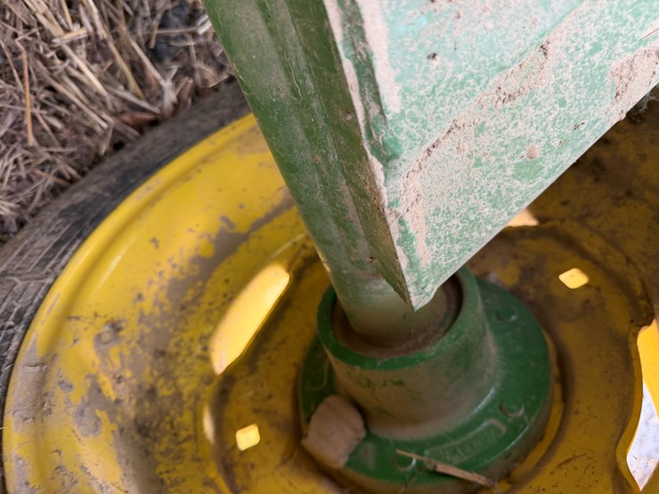 john-deere-455-image-23