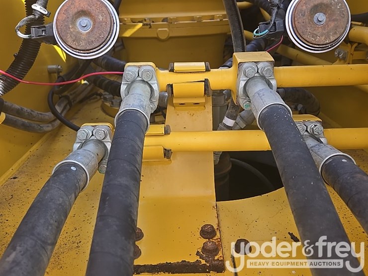 2021-komatsu-pc360-lc-11-image-37