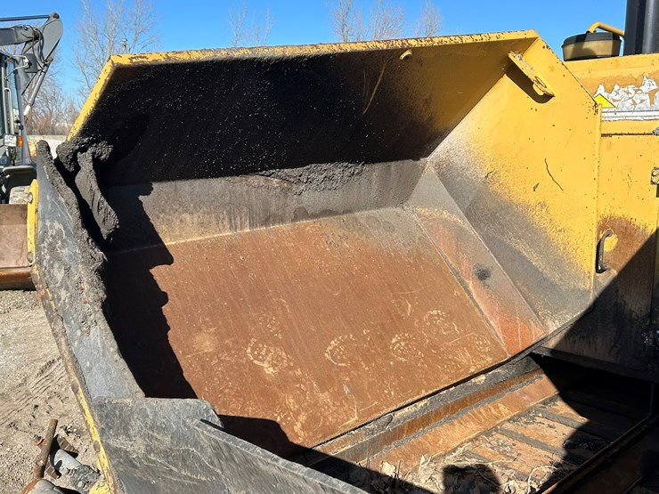 caterpillar-ap-650b-image-15