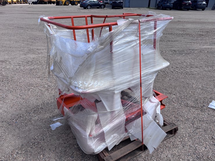 #2603-•-crate-for-snorkel-lift-image-2