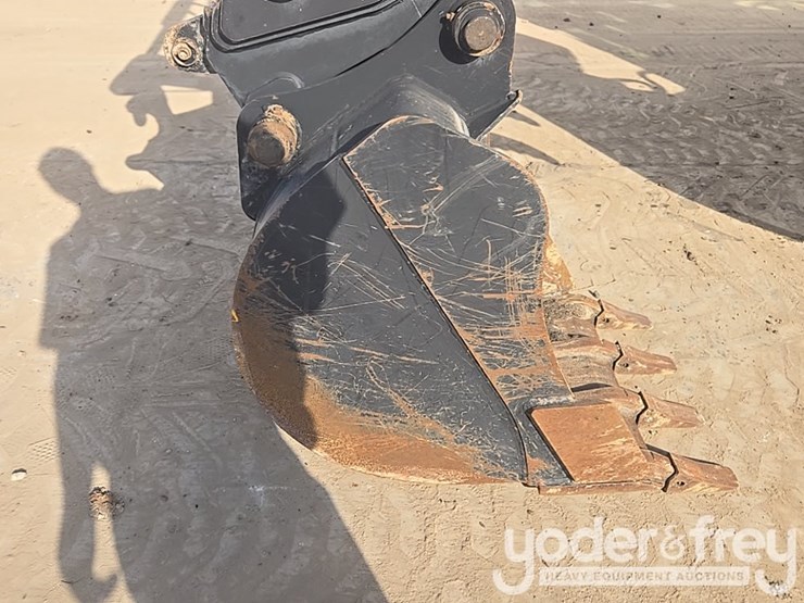 2017-jcb-3cx-image-16