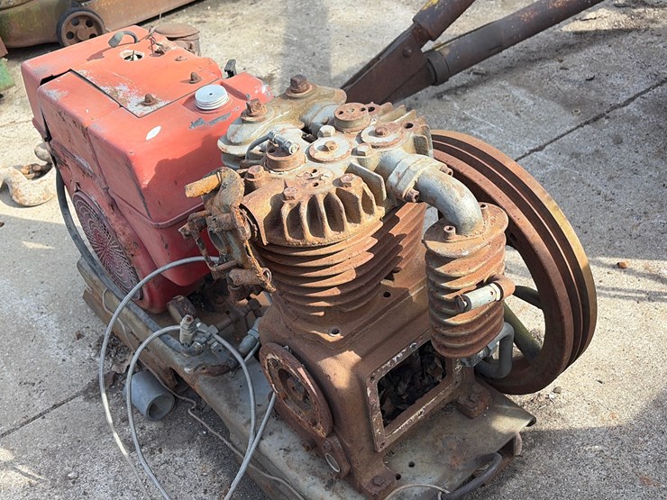 #55-•-compressor-with-gas-engine-image-3