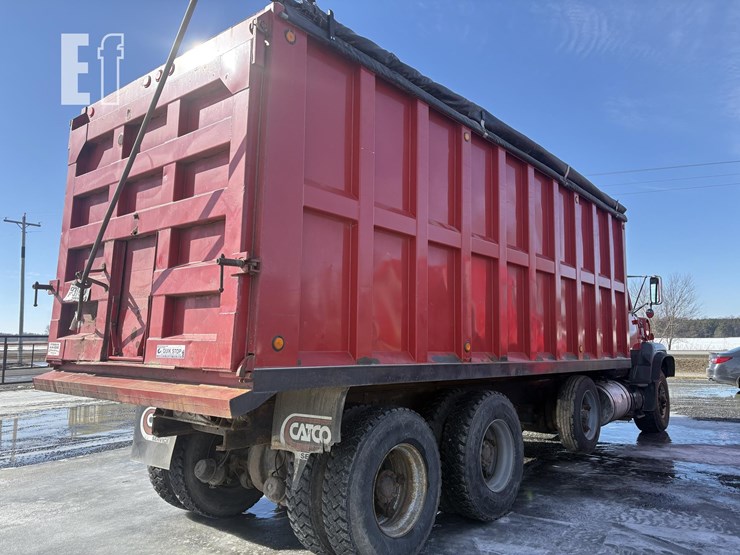 1984-ford-l8000-image-4