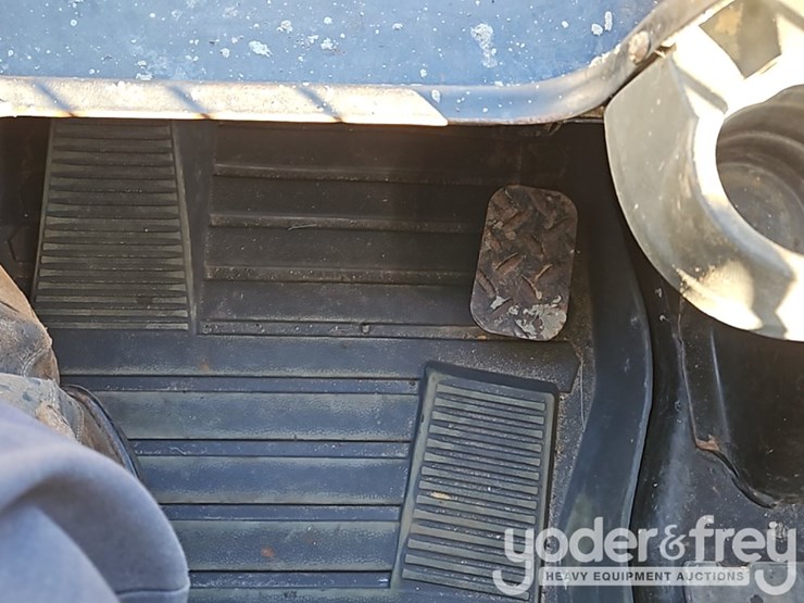 2022-caterpillar-289d3-image-33