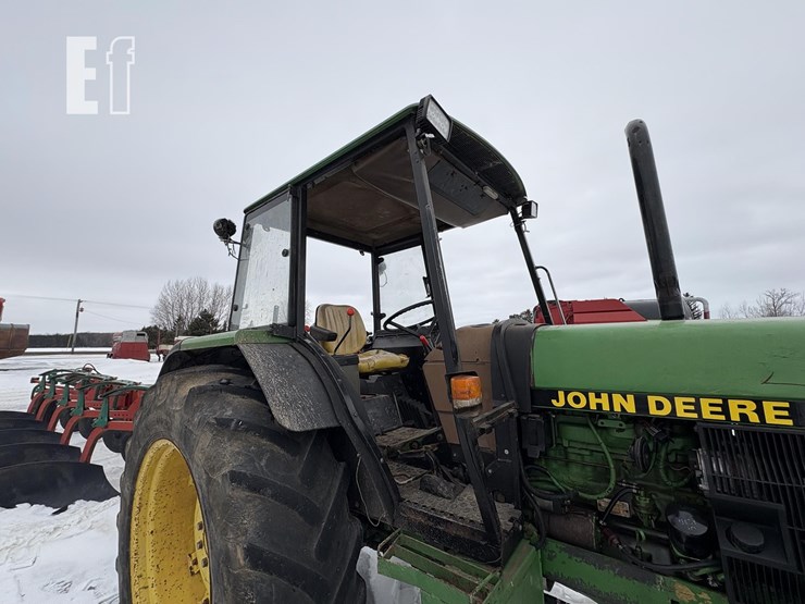 john-deere-2850-image-22