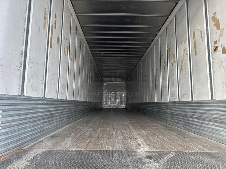 2015-utility-53'-image-20