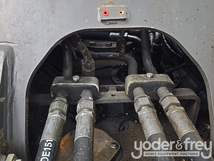 2018-volvo-ec200el-image-45