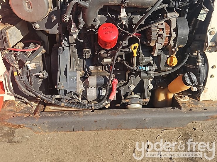 2019-bobcat-t450-image-20