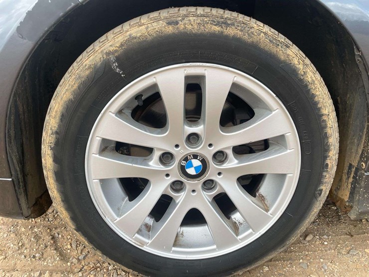 2006-bmw-325i-4-door-sedan-(178,642-miles)-image-19