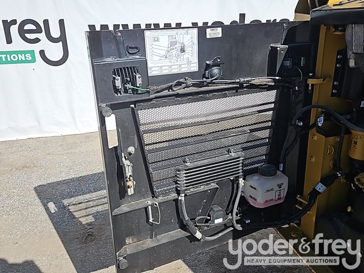 2021-caterpillar-226d3-image-29