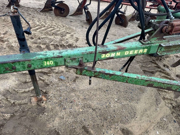 john-deere-740-image-3