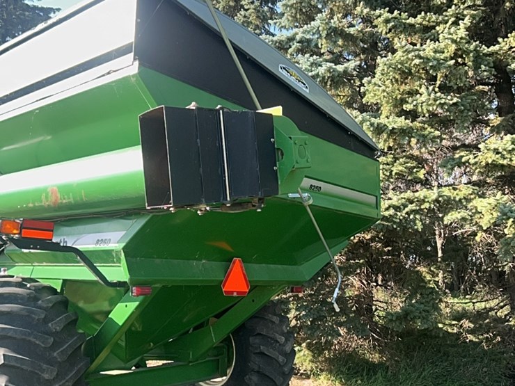 2006-unverferth-8250-image-18