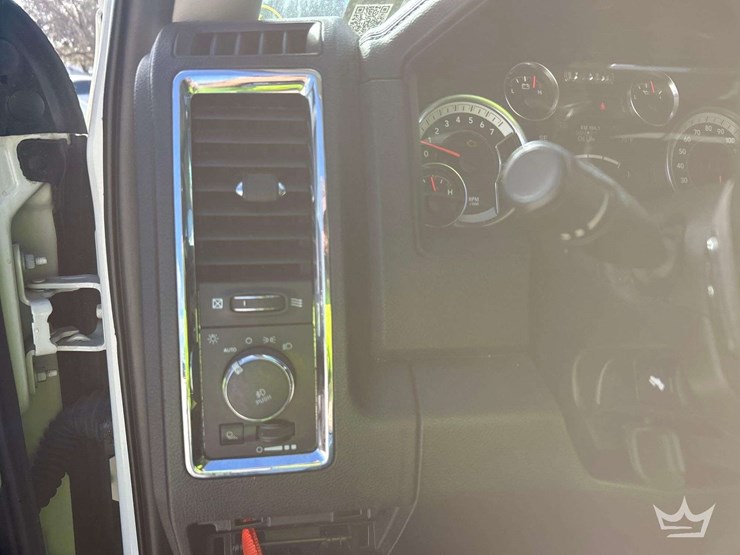 2018-dodge-1500-image-15