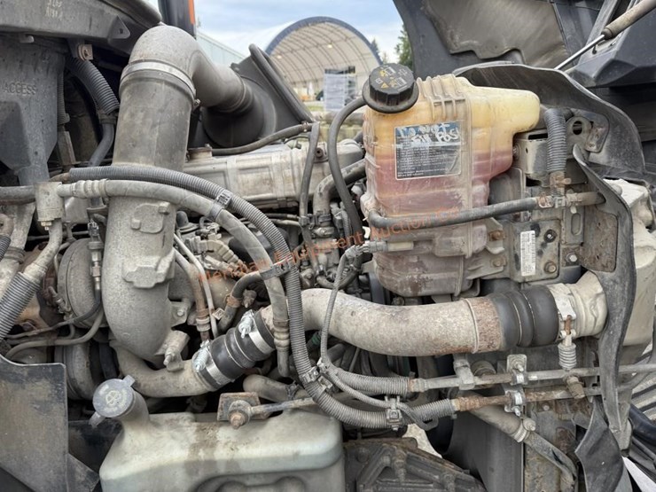 2017-international-prostar-image-63