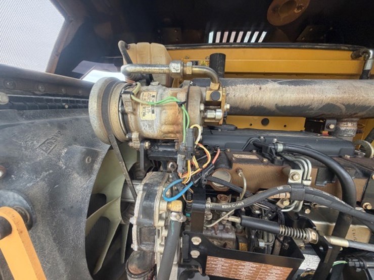 caterpillar-914g-image-49