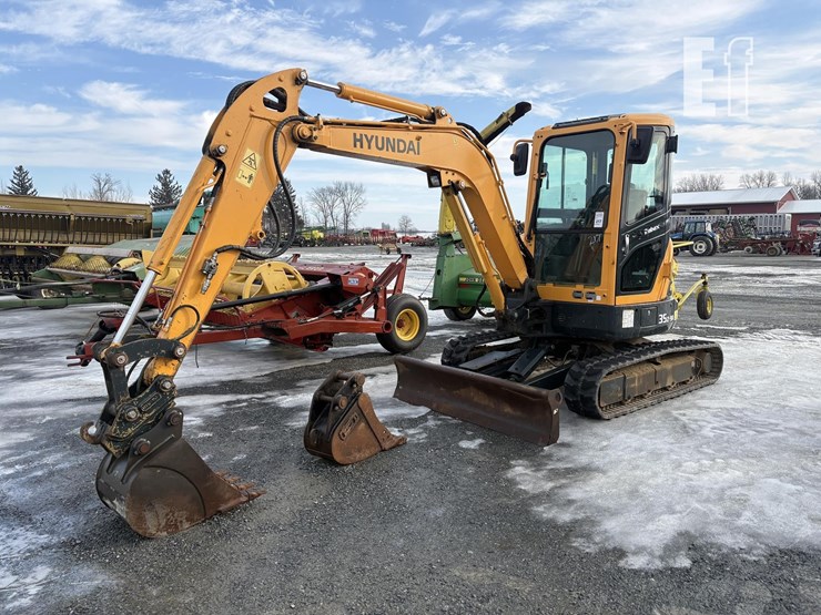 hyundai-robex-35z-9a-image-1