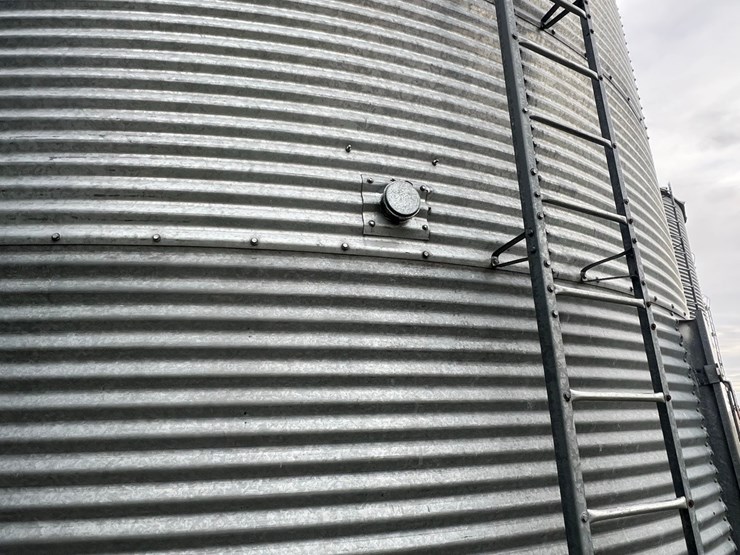 lot-25.-5,000-bu.-grain-bin-to-be-moved,-bin-fan-included,-motor-needs-some-work,-single-phase-(bin-3)-image-13