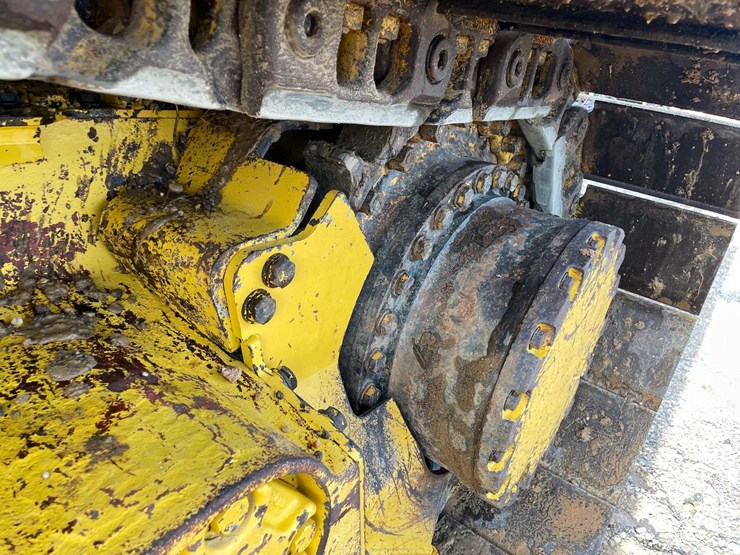 2022-komatsu-d51pxi-image-14