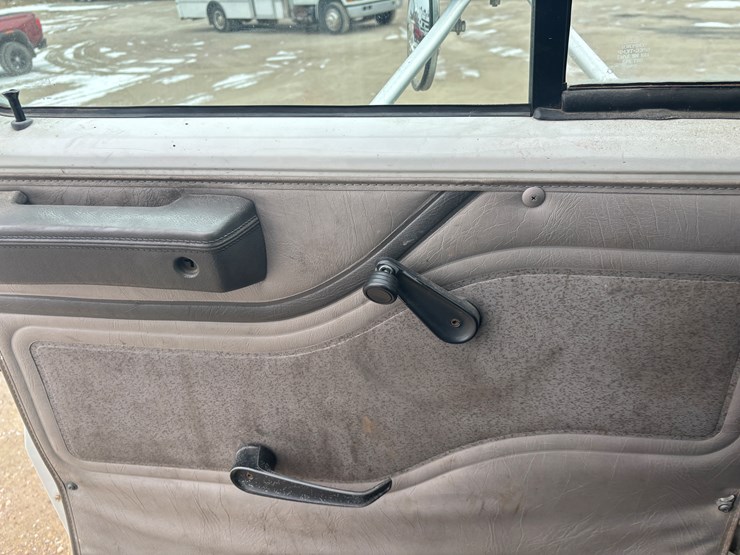 2000-international-4700-image-31