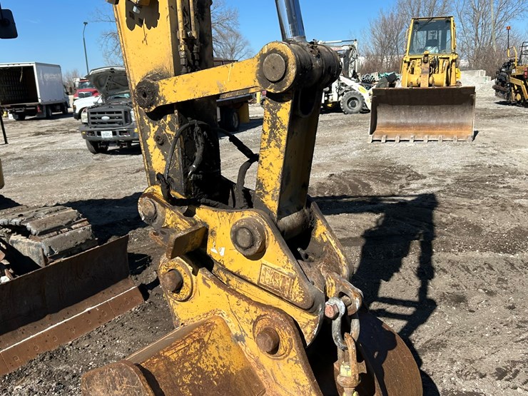 caterpillar-c4.4-image-12