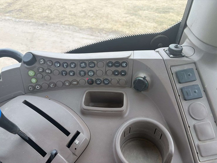 john-deere-6110r-image-18