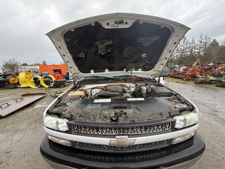 2000-chevrolet-silverado-1500-image-12