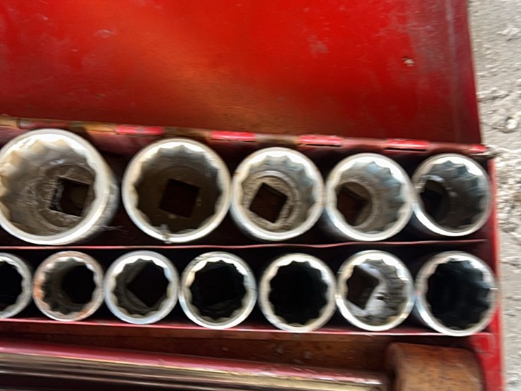 complete-craftsman-3/4-drive-socket-set-image-9