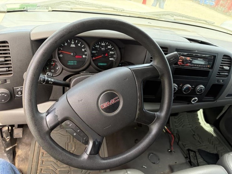 2013-gmc-sierra-1500-image-12