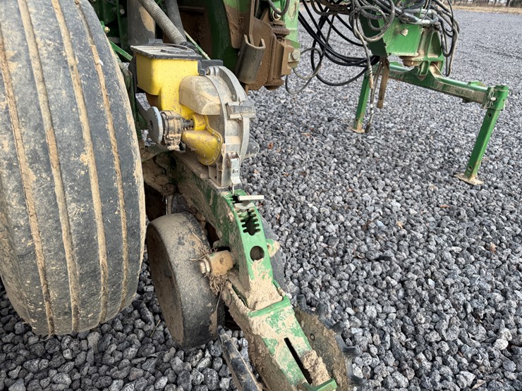 john-deere-1790-image-90