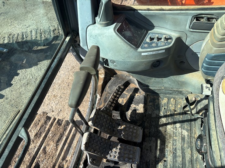 hitachi-ex200-lc-image-51