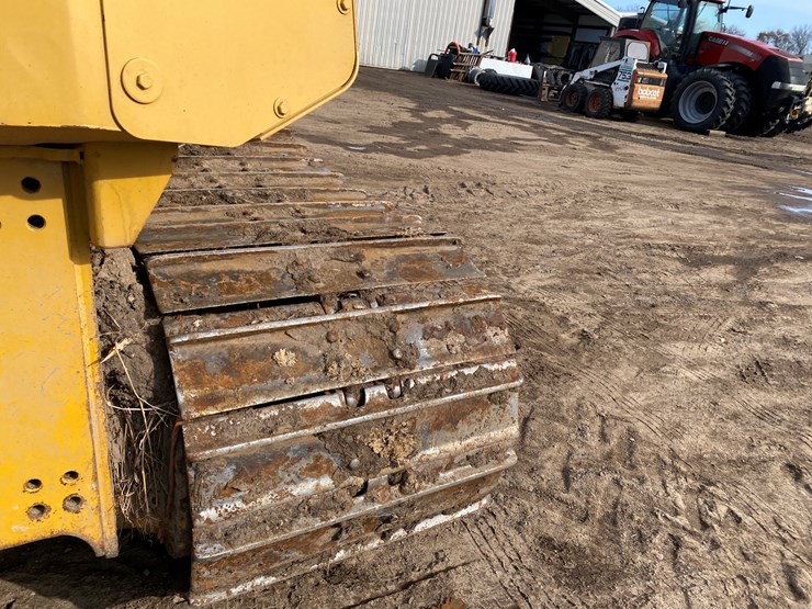 2004-deere-700h-lgp-image-30