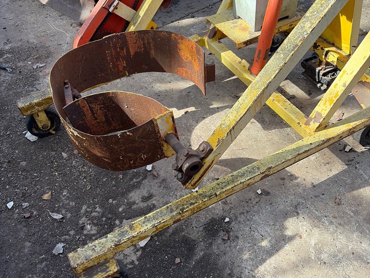 #17-•-barrel-handler-image-3