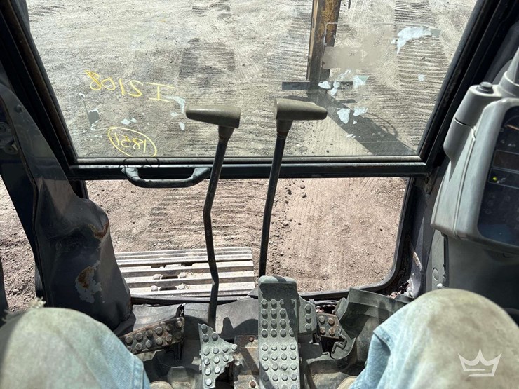 2006-deere-120c-image-11