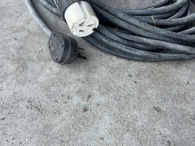 220-electric-cord,-heavy-duty,-good-cord,-at-least-50-feet-long-image-6
