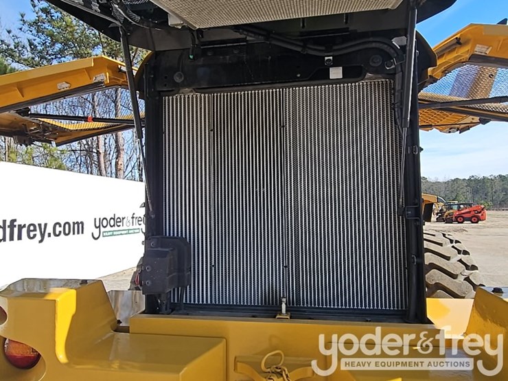 2026-caterpillar-930-image-36